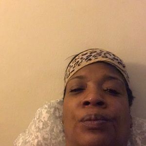 Meet your Posher, Denise